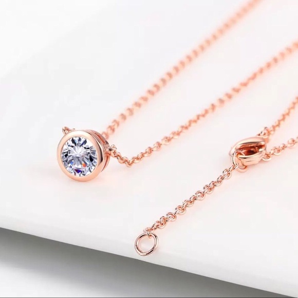 Top quality 18K Gold plated dainty necklace - Picture 2 of 4